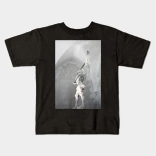 St. Michel fighting the dragon Kids T-Shirt